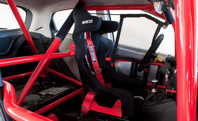 Mazda2 Evil interior