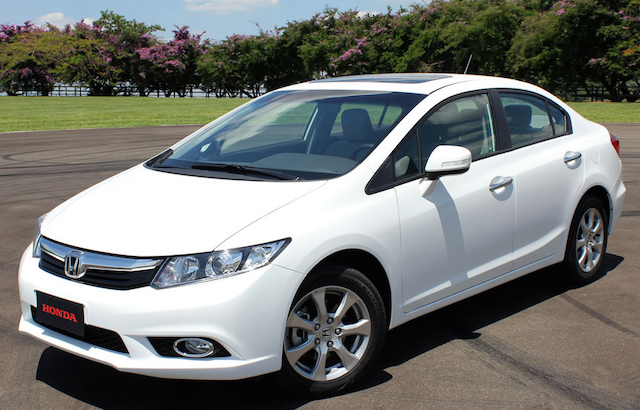 Honda 4dr wht coupe