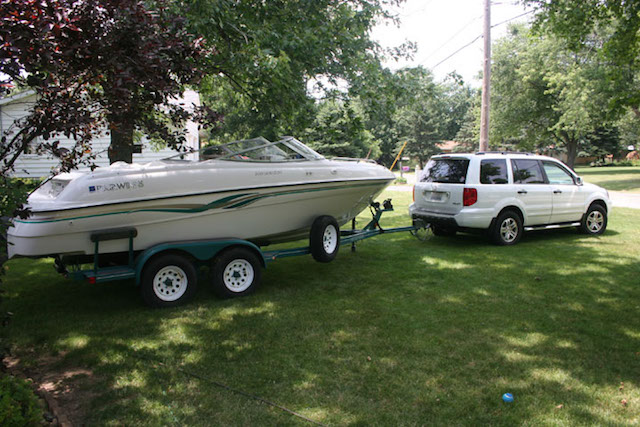 Pilot tows boat