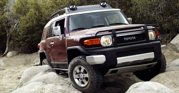 2016 Toyota FJ Cruiser - The End is Near? 2016 Toyota FJ Cruiser - The End is Near?