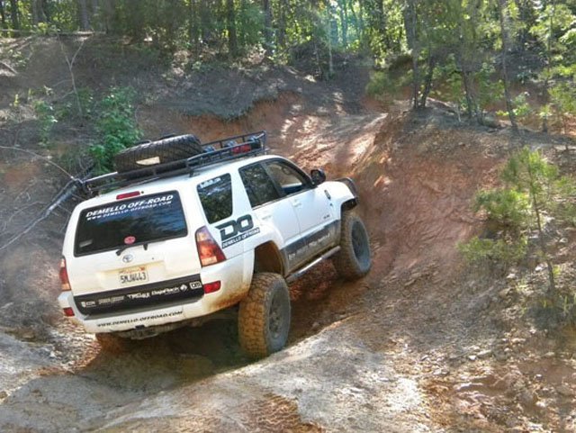 DeMello Toyota 4Runner - Off-Road in Style DeMello Toyota 4Runner - Off-Road in Style