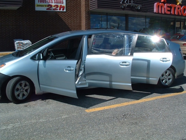 Prius limo Prius limo
