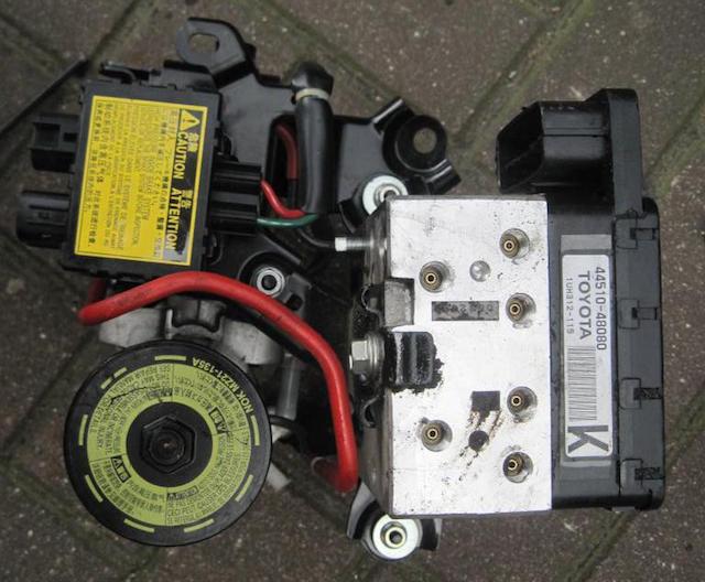 Toyota ABS actuator Toyota ABS actuator