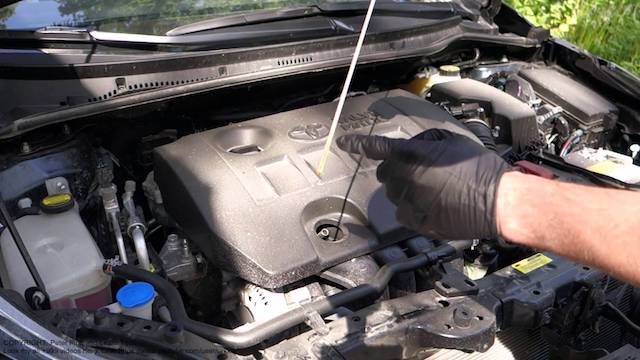 Toyota oil