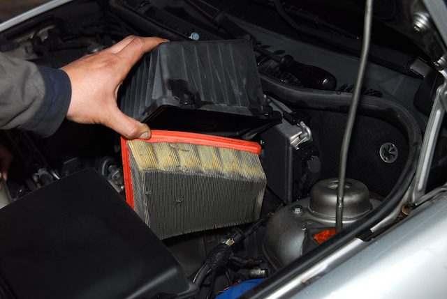 Replacing filter toyota