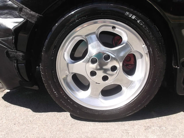 95 Mustang feature 7