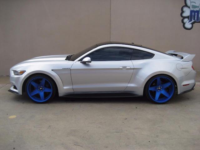 Modded mustang silver with blue wheels Modded mustang silver with blue wheels