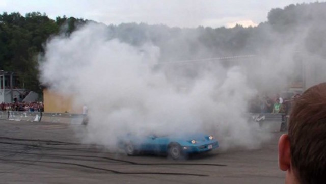 Corvette burnout 8