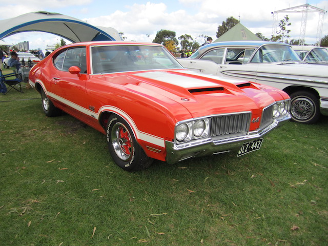 Classic Olds 442