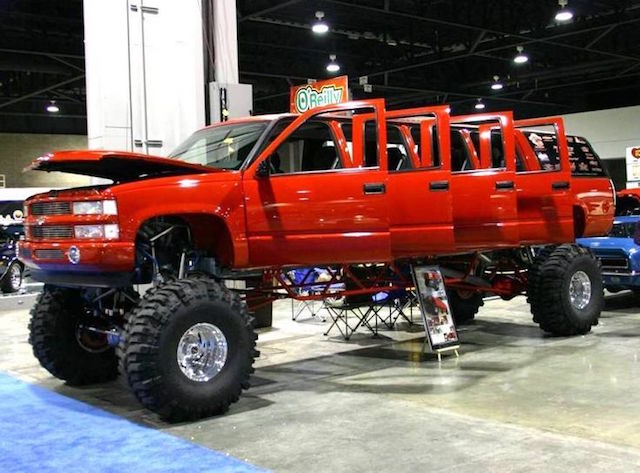 Lift Suburban limo