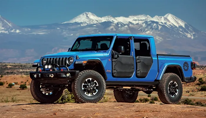 Mopar&reg;  Accessory Brochure - Jeep Gladiator