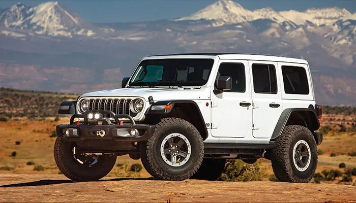 Mopar&reg;  Accessory Brochure - Jeep Wrangler