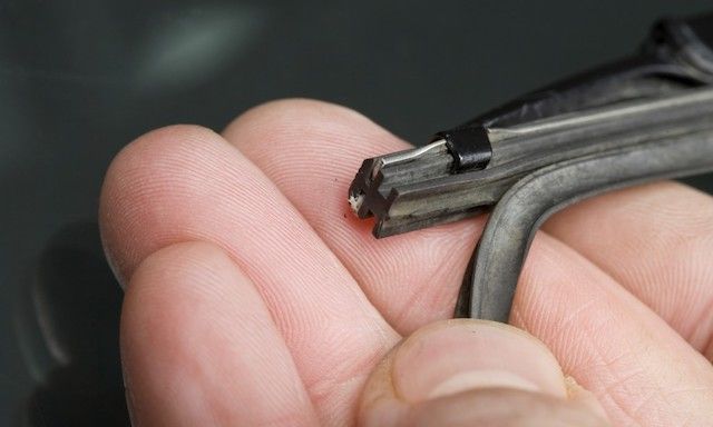 Worn wiper blades Worn wiper blades