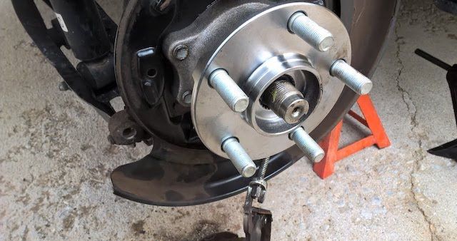 Hub Subaru Hub On Car