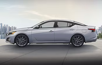 Nissan Altima Image