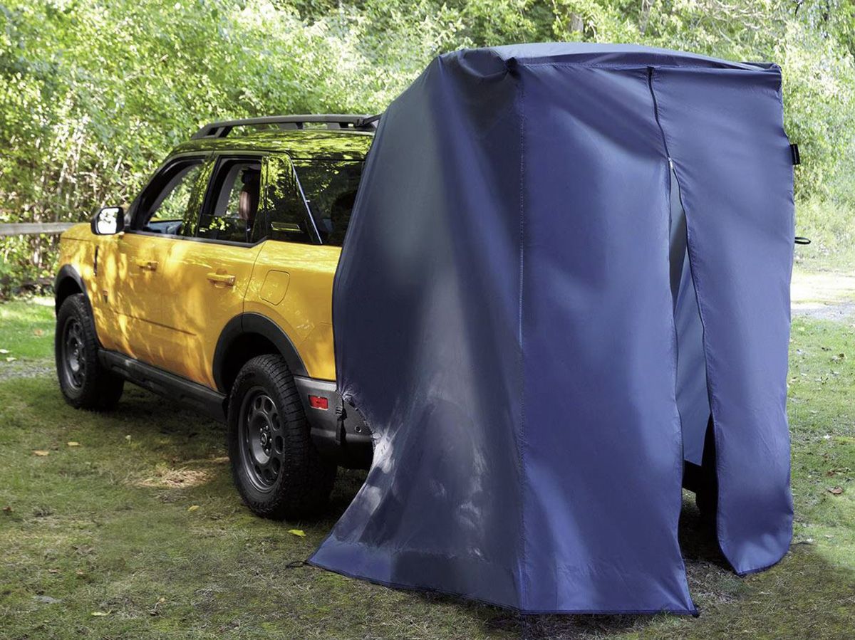 VM1PZ-99000C38-B Lift Gate Privacy Curtain 