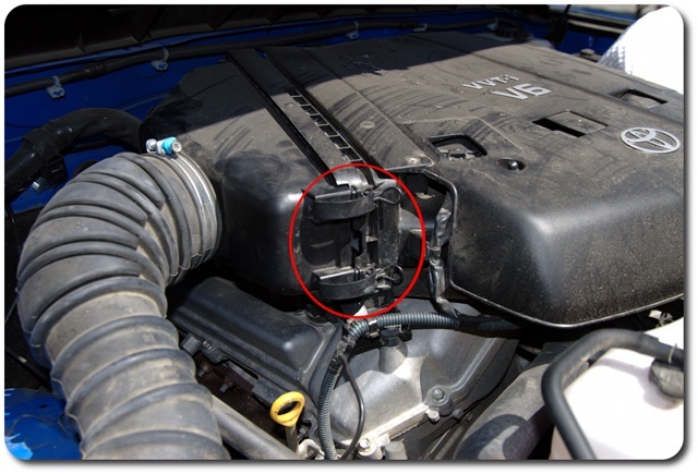 Toyota FJ Cruiser Maintenance - Changing Air Filters