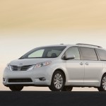 Toyota Sienna Awarded One of Best Family Cars for 2014 – Kelley Blue Book