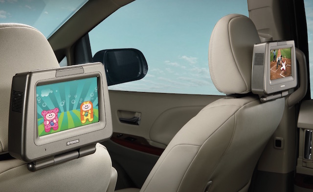 Toyota Sienna rear seat entertainment PT900-01100