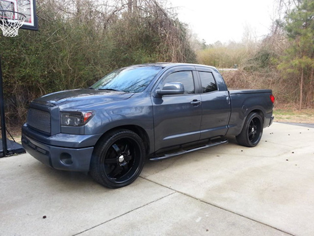 Lowered Tundra Sic Toy1