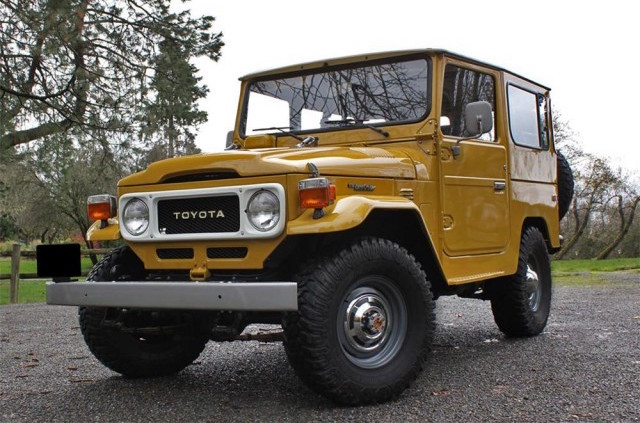 Land Cruiser classic yellow