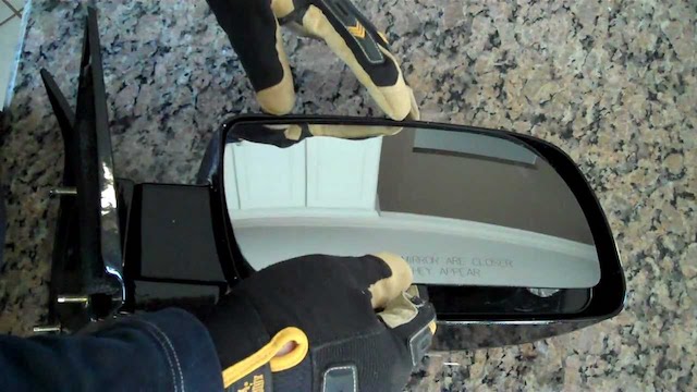 How to Remove Toyota Side Mirror Glass: Easy Step-by-Step Guide