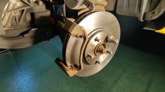 How to Change Brake Rotors on Toyota Avalon: Easy Step-by-Step Guide