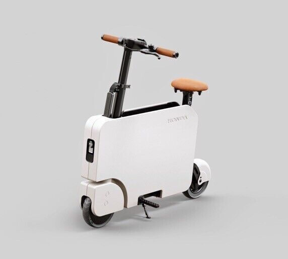 Honda Motocompacto Fold-up E Scooter Honda Motocompacto Fold-up E Scooter