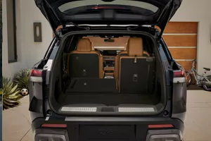 Nissan Cargo Trays Image