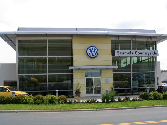 Schmelz Countryside Volkswagen is a Volskwagen Dealership in MAPLEWOOD, MN