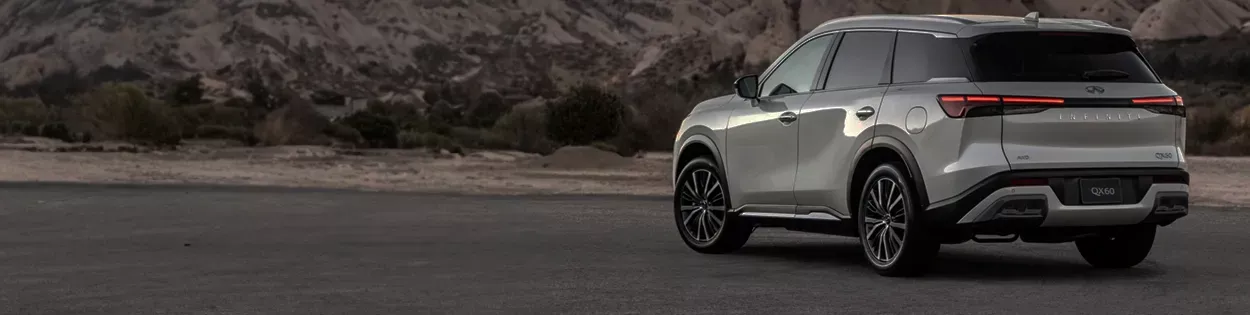 INFINITI Exterior Banner