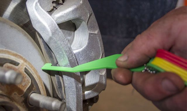 Measure brake pads Measure brake pads