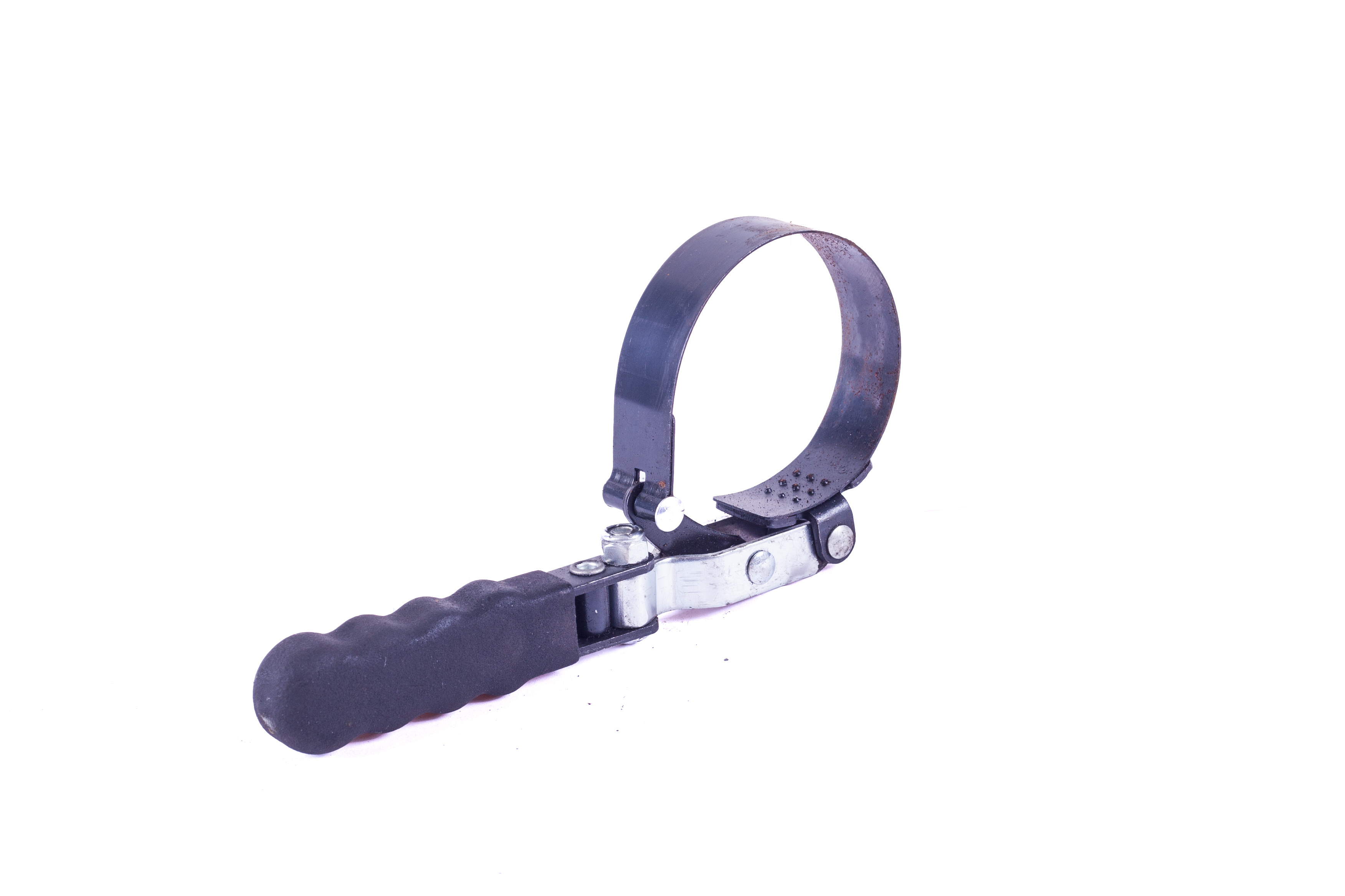Strap-Style Oil Filter Wrench Strap-Style Oil Filter Wrench