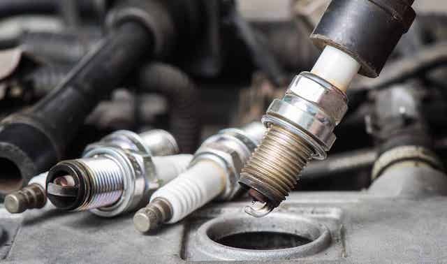 Spark plug Spark plug