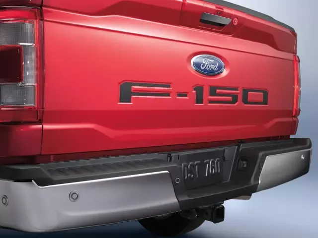 2021-2026 Ford F-150 Gloss Black Tailgate Lettering - Ford (ML3Z-9941018-A) 2021-2026 Ford F-150 Gloss Black Tailgate Lettering - Ford (ML3Z-9941018-A)