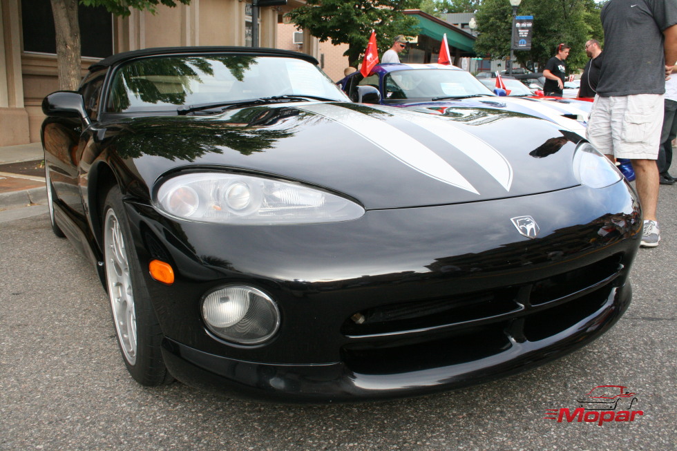 Black 96 Viper RT10