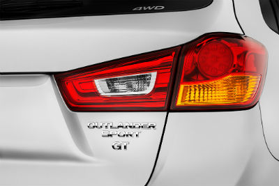 Mitsubishi Outlander Sport tail light replacements