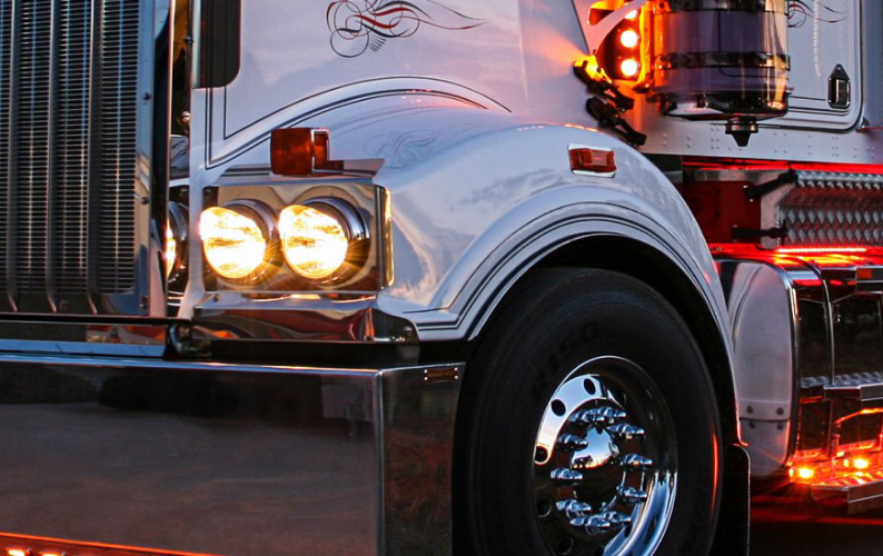 semi_truck_lighting