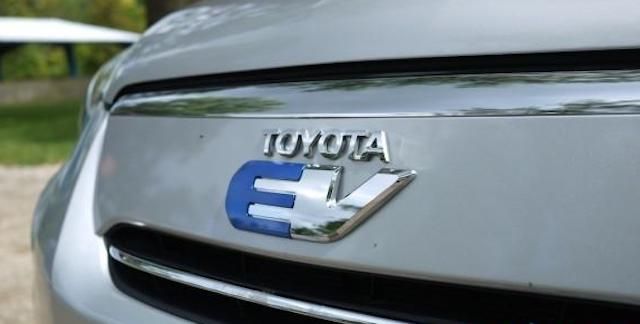 Rav4 EV badge