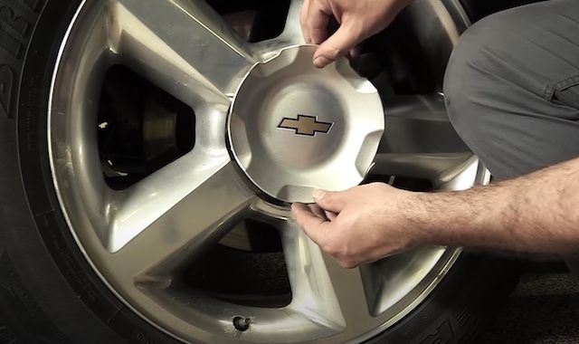 Install hubcap Install hubcap