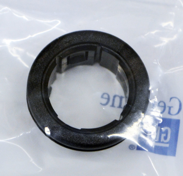 25749635 - Serviceable Components: 12 Volt Accessory Power Outlet Housing for GM Image