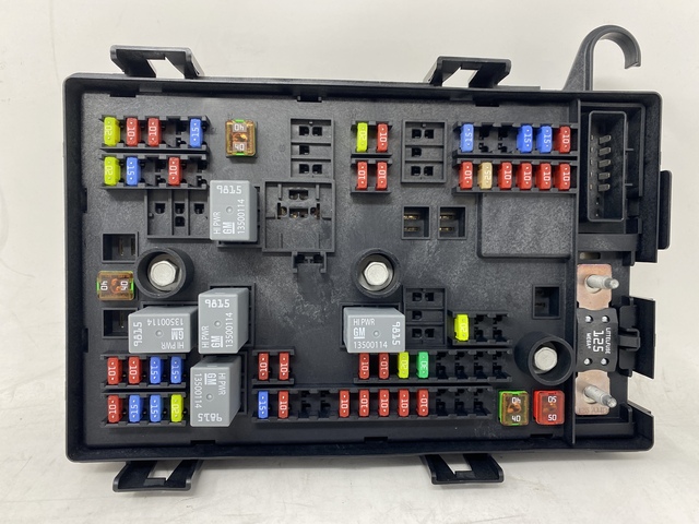 22767372 - : Accessory Wiring Junction Block for GM Image