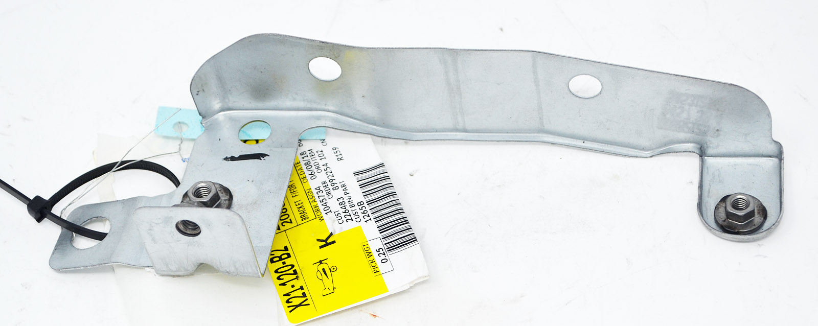 20882125 - Body: Fender Front Bracket for GM Image