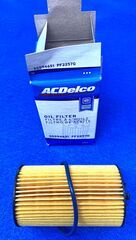 55594651 - Engine: Oil Filter for Buick: Encore | Chevrolet: Aveo, Aveo5, Colorado, Cruze, Cruze Limited, Sonic, Trax | GMC: Canyon | Pontiac: G3 | Saturn: Astra Image