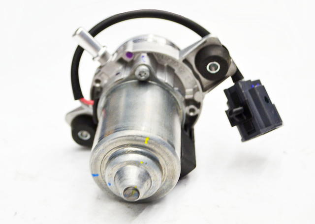 86517947 - : Pump for Cadillac: CTS | Chevrolet: Camaro | Pontiac: Solstice | Saturn: Astra, Sky Image