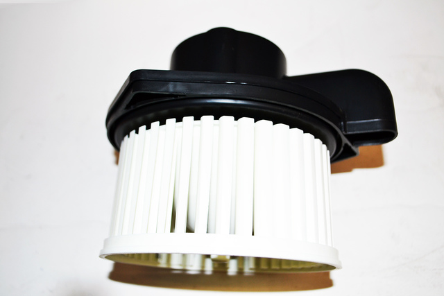 89019178 - : Heating and Air Conditioning Blower Motor with Wheel for GM Image