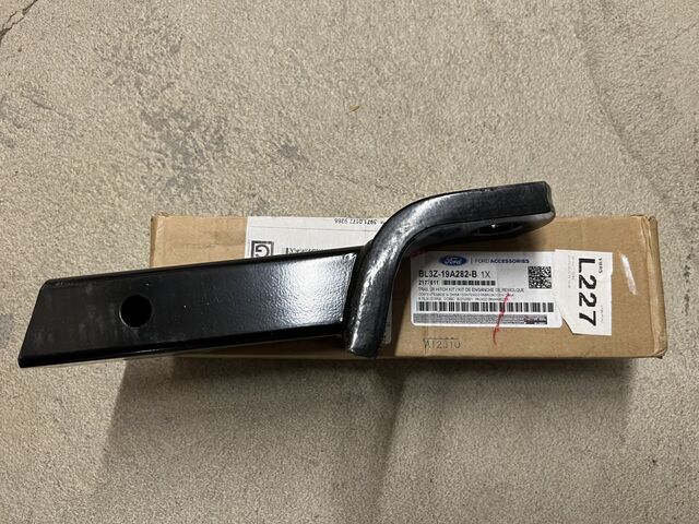 BL3Z19A282B - : bl3z-19a282-b Ford Bronco Ball Mount Kit for Ford: Bronco, E-150, E-250, E-350 Super Duty, Edge, Escape, Expedition, Explorer, Explorer Sport Trac, F-150, F-150 Lightning, F-250 Super Duty, F-350 Super Duty, F-450 Super Duty, Police Interceptor Utility, Transit Connect | Lincoln: Aviator, Corsair, Mark LT, MKC, Navigator Image