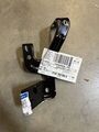 7T4Z16C198A - Body: Fender Bracket for Ford: Edge | Lincoln: MKX Image