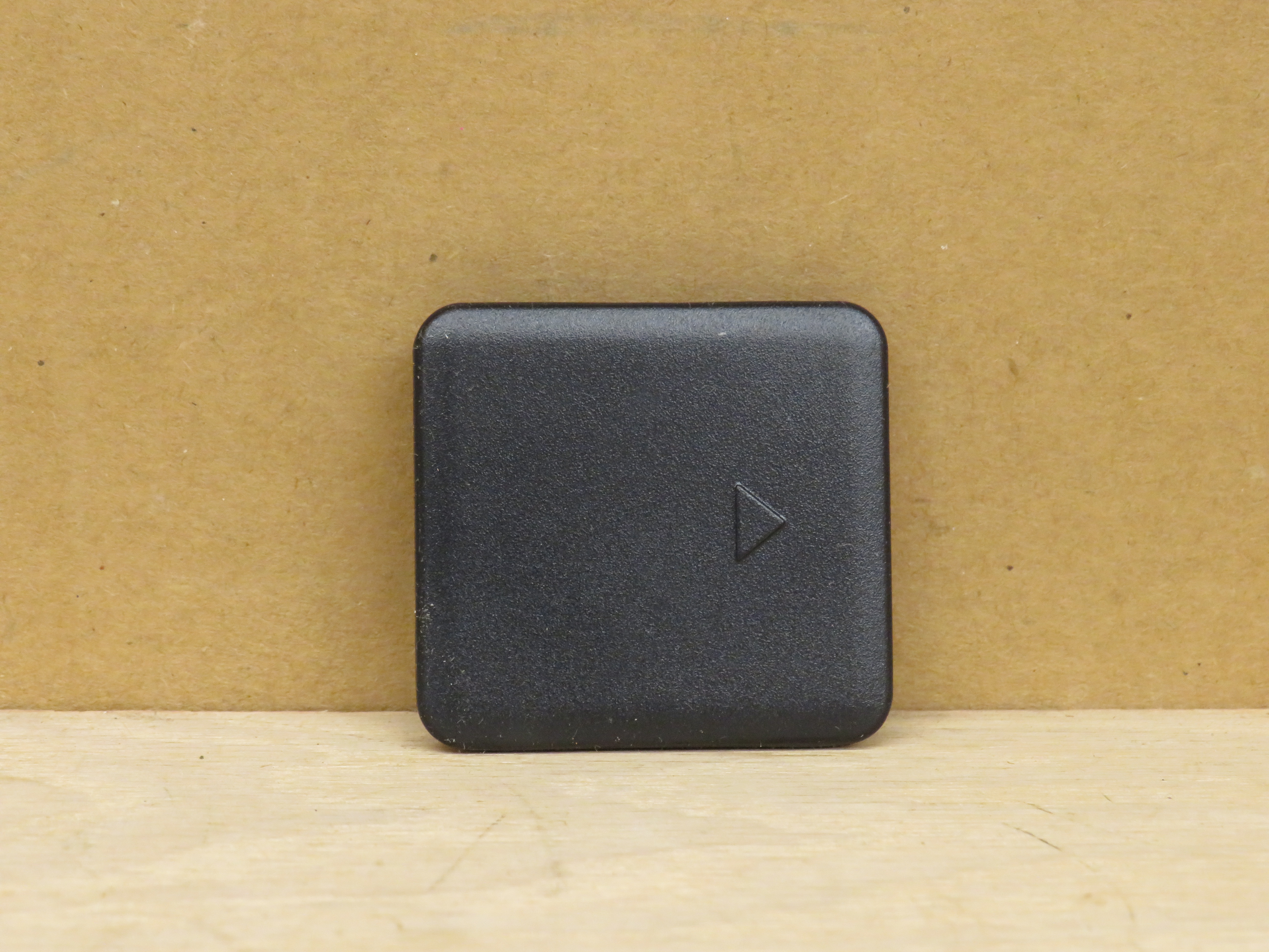 957503X200 - Body: Hole Cover for Kia Image