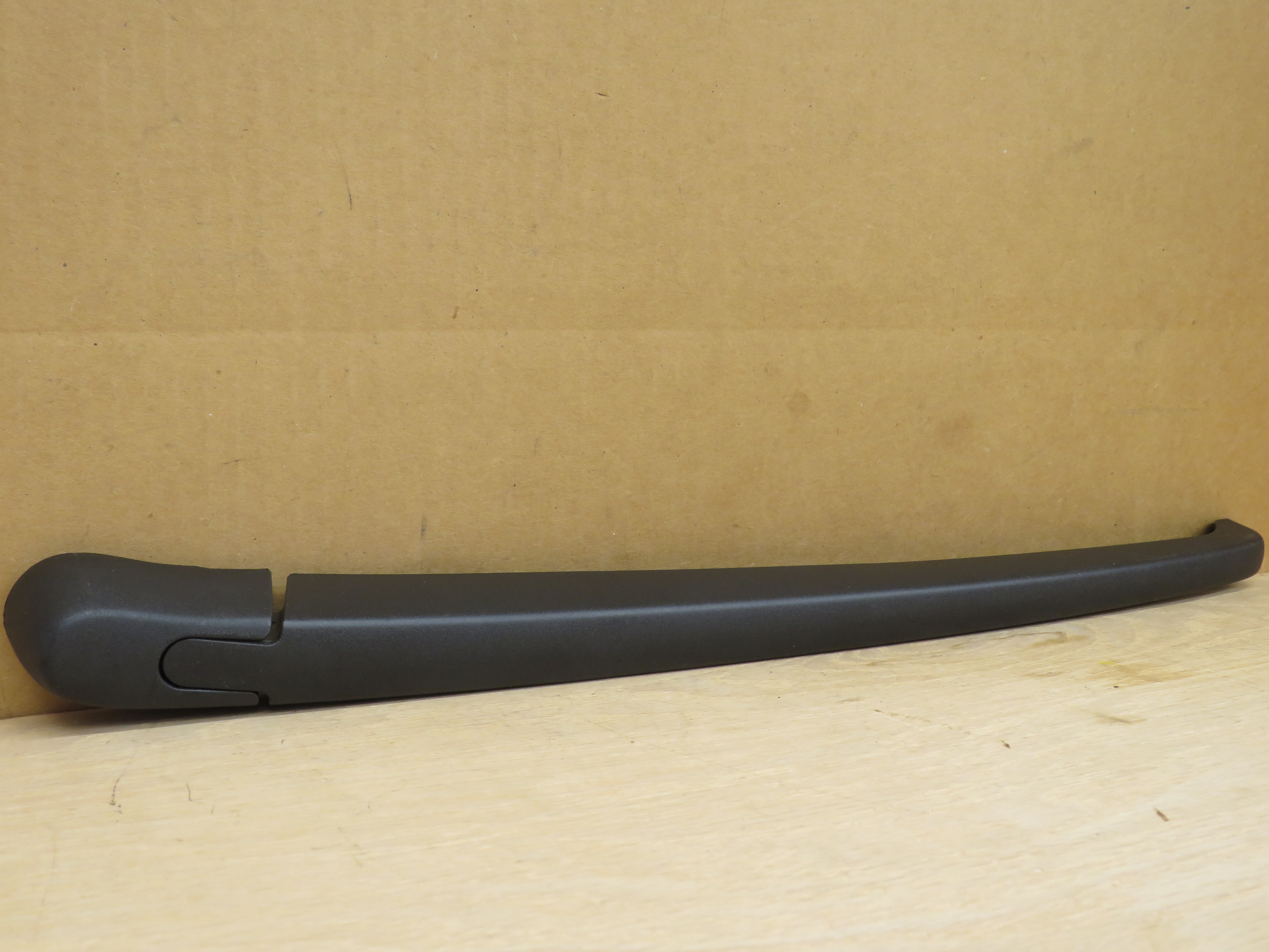 988111F001 - Body: Wiper Arm for Kia: Sportage Image